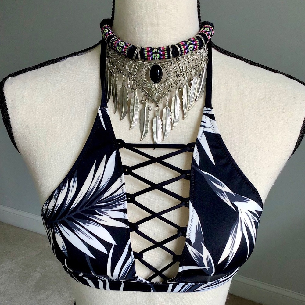PINK Victoria’s Secret Black Caged Palm Leaf Tropical Halter Bikini Top Size XS